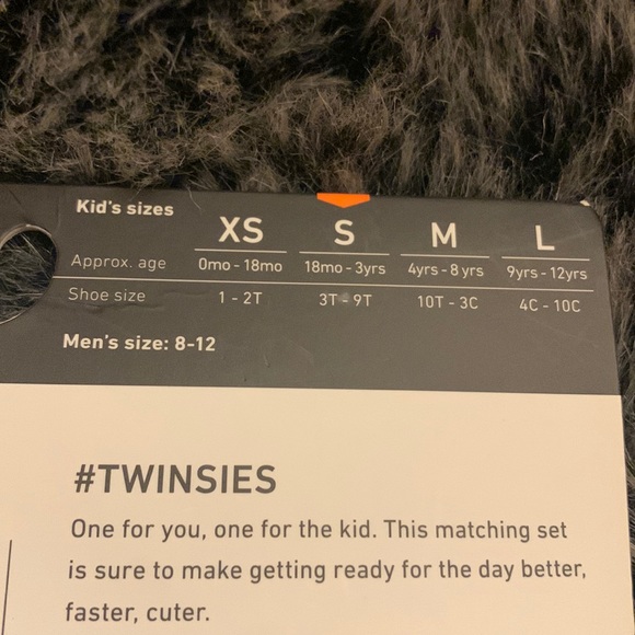 🔥🔥 4 for $15 🔥🔥 Disney Twins socks Twinsies dad kid frozen - Picture 5 of 6